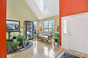 9 Red Tail Dr, Hawthorn Woods, IL 60047 - Photo 6