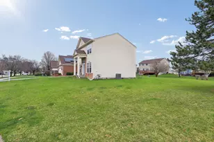 210 Honeysuckle St, Bolingbrook, IL 60490 - Photo 36