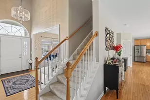 210 Honeysuckle St, Bolingbrook, IL 60490 - Photo 2