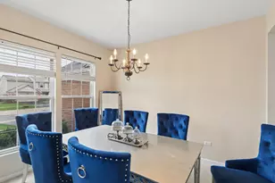 210 Honeysuckle St, Bolingbrook, IL 60490 - Photo 4