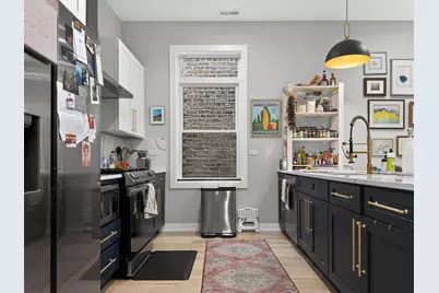 2451 N Albany Avenue #2, Chicago, IL 60647 - Photo 8