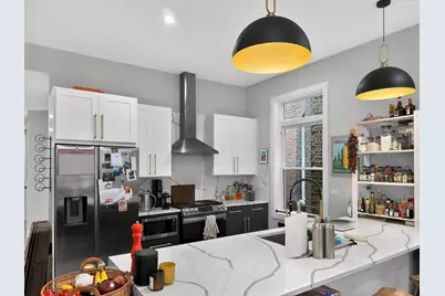 2451 N Albany Avenue #2, Chicago, IL 60647 - Photo 6