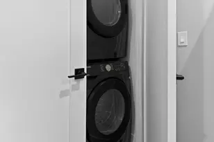 2451 N Albany Ave, Chicago, IL 60647 - Photo 16