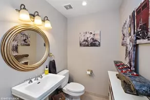 200 N Jefferson St, Chicago, IL 60661 - Photo 8
