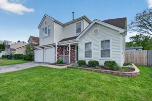 81 Washington Ave, Streamwood, IL 60107 - Photo 2