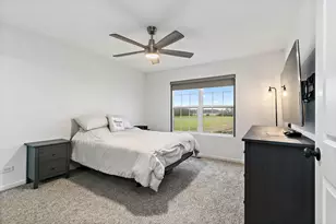 2563 Bella Dr, Pingree Grove, IL 60140 - Photo 16