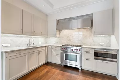 118 E Erie Street #18B, Chicago, IL 60611 - Photo 12