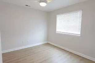 9813 Bianco Terrace, Des Plaines, IL 60016 - Photo 16