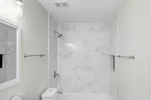 [Address not provided], Hoffman Estates, IL 60169 - Photo 26