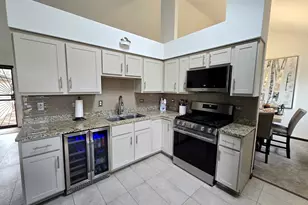 22709 Jamie Ct, Richton Park, IL 60471 - Photo 12