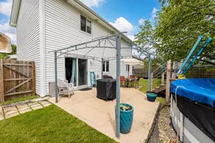 970 Camden Ln, Aurora, IL 60504 - Photo 26