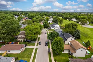970 Camden Ln, Aurora, IL 60504 - Photo 36