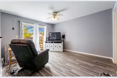 970 Camden Lane, Aurora, IL 60504 - Photo 10