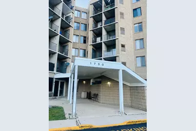 1750 N Marywood Avenue #402, Aurora, IL 60505 - Photo 2