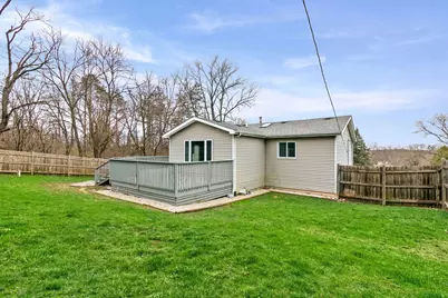 2402 Michael Street, Wonder Lake, IL 60097 - Photo 20