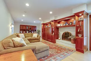 22 Brunswick Ln, Lincolnshire, IL 60069 - Photo 8