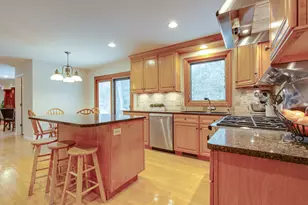 22 Brunswick Ln, Lincolnshire, IL 60069 - Photo 18