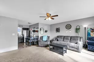 205 S Cory St, Tolono, IL 61880 - Photo 8