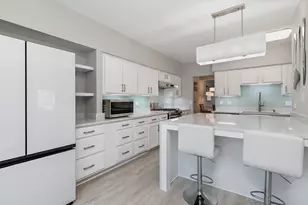 537 W Parkside Dr, Palatine, IL 60067 - Photo 4