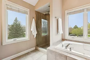14101 W Rodmell Ct, Libertyville, IL 60048 - Photo 34