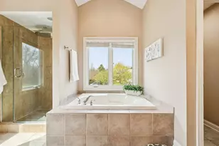14101 W Rodmell Ct, Libertyville, IL 60048 - Photo 32