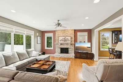 14101 W Rodmell Court, Libertyville, IL 60048 - Photo 4