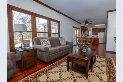 1351 Callen Lane, Des Plaines, IL 60016 - Photo 8