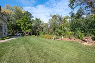 1351 Callen Ln, Des Plaines, IL 60016 - Photo 38