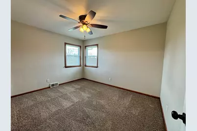 414 Bevan Drive E, Joliet, IL 60435 - Photo 22