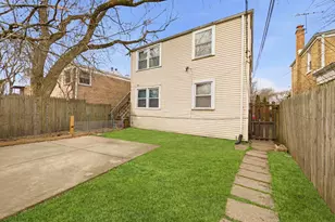 1819 Hartrey Ave, Evanston, IL 60201 - Photo 12