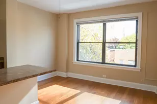 5326 S Cornell Ave, Chicago, IL 60615 - Photo 4