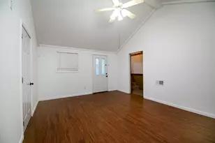 203 E Lake St, Ashkum, IL 60911 - Photo 14