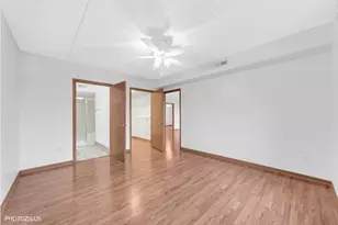 5555 N Cumberland Ave, Chicago, IL 60656 - Photo 12