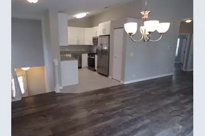 1053 Woodhill Court, Elgin, IL 60120 - Photo 6