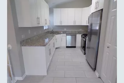 1053 Woodhill Court, Elgin, IL 60120 - Photo 8