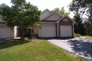 1053 Woodhill Ct, Elgin, IL 60120 - Photo 28