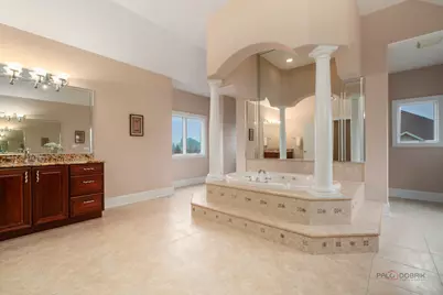 26 E Peter Lane, Hawthorn Woods, IL 60047 - Photo 30