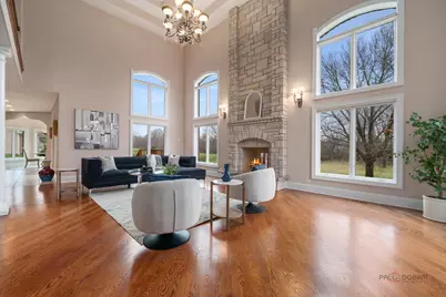 26 E Peter Lane, Hawthorn Woods, IL 60047 - Photo 20