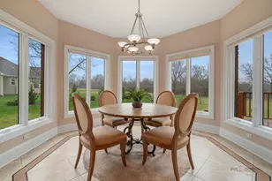 26 E Peter Ln, Hawthorn Woods, IL 60047 - Photo 16