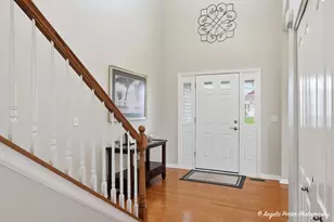 1963 Sycamore Ln, Island Lake, IL 60042 - Photo 2
