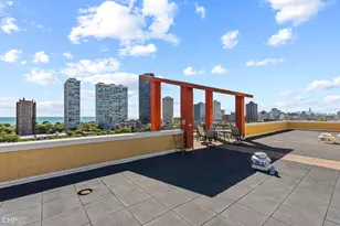 1122 W Catalpa Ave, Chicago, IL 60640 - Photo 20