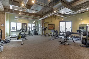 1122 W Catalpa Ave, Chicago, IL 60640 - Photo 18