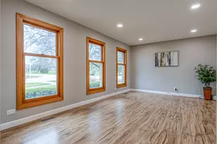 5195 Castaway Ln, Hoffman Estates, IL 60010 - Photo 6