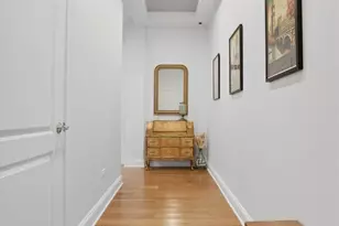 101 W Superior St, Chicago, IL 60654 - Photo 26