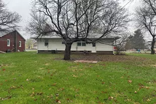 101 W High St, Lamoille, IL 61330 - Photo 30