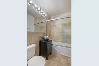 247 E Chestnut Street #1204, Chicago, IL 60611 - Photo 8