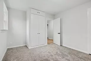 471 Woodlyn Dr, Aurora, IL 60505 - Photo 12