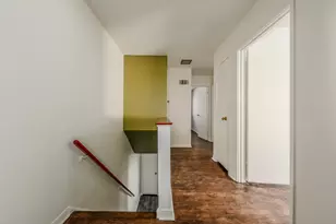 2531 W Howard St, Chicago, IL 60645 - Photo 14