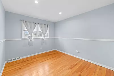 7247 W 112th Street, Worth, IL 60482 - Photo 8