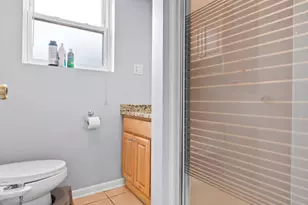 7247 W 112th St, Worth, IL 60482 - Photo 12